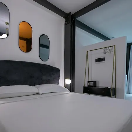 Azzoli - Apartments&skypool - Adults Only Aparthotel 4*