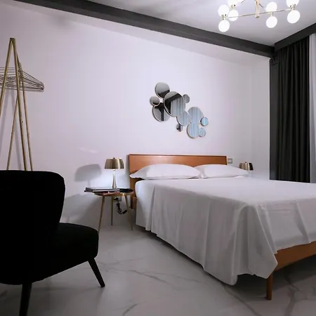 Azzoli - Apartments&skypool - Adults Only Apartahotel 4*